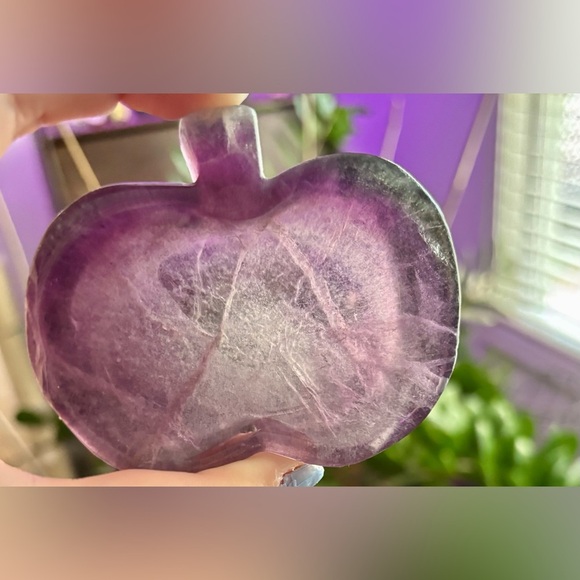 Crystal Fluorite Apple Dish! - Picture 6 of 6